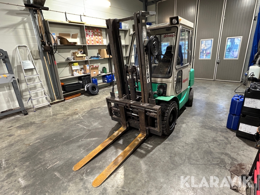 Truck Mitsubishi FD-30 CAP