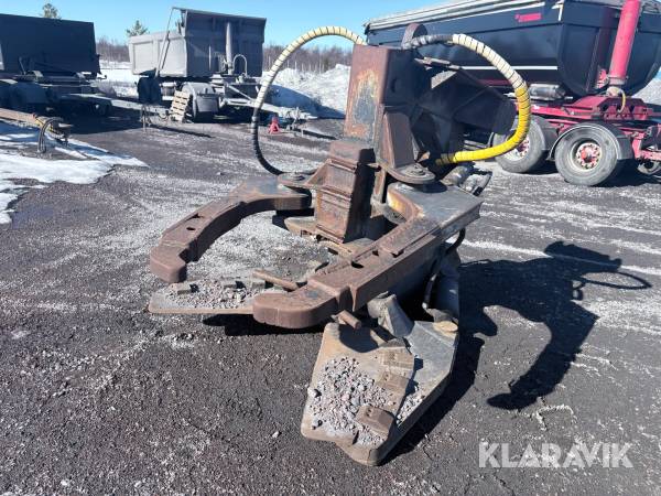 Trädklipp till Grävmaskin