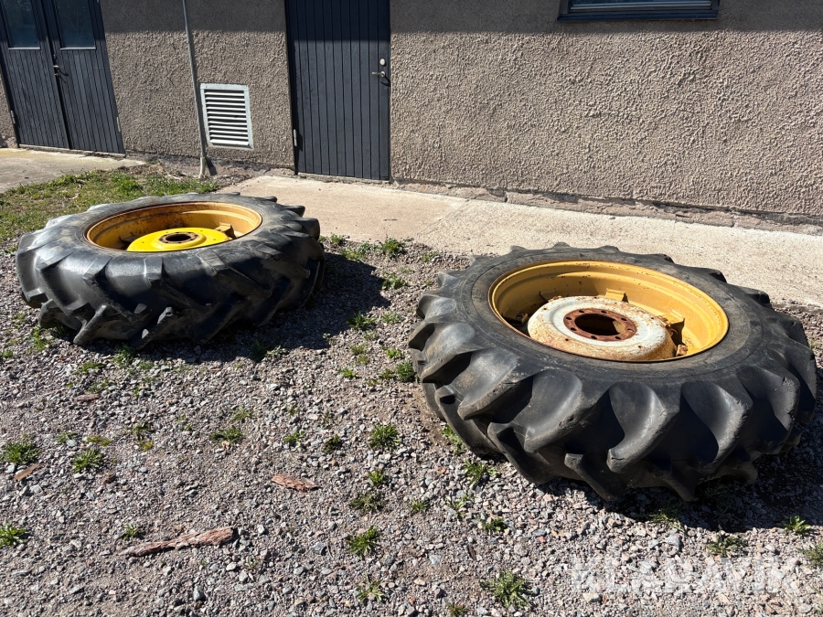 Traktorhjul vätskefyllda Pirelli 18.4 R38 2st