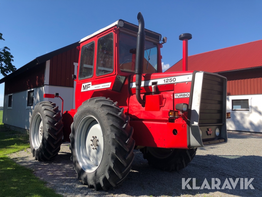 Traktor Massey Ferguson 1250 