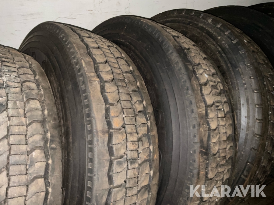 Lastbilsdäck Good Year 295/75-22,5 8st