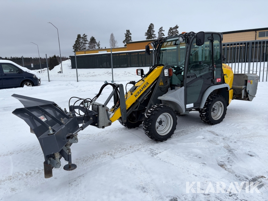 Hjullastare Kramer 5035 med vikplog, sandspridare, 2 st skopor samt pallgafflar