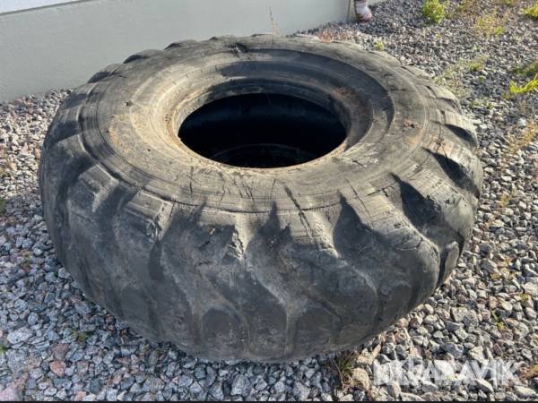 Skogsdäck 23.5-25 Good year