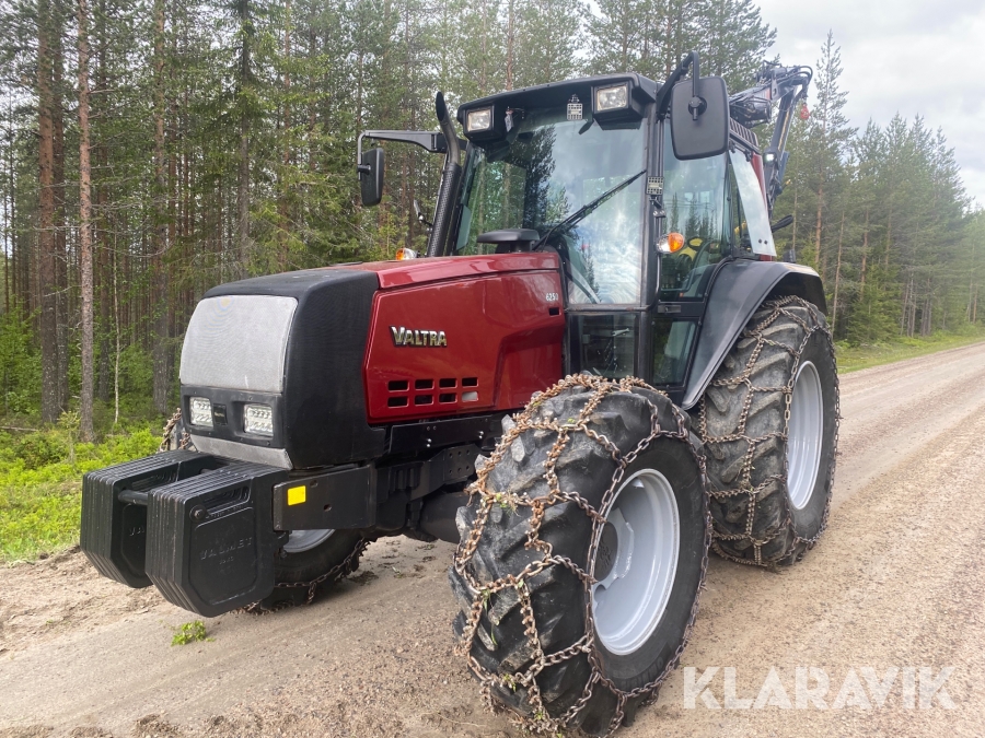 Traktor Valtra 6250-4 med processor