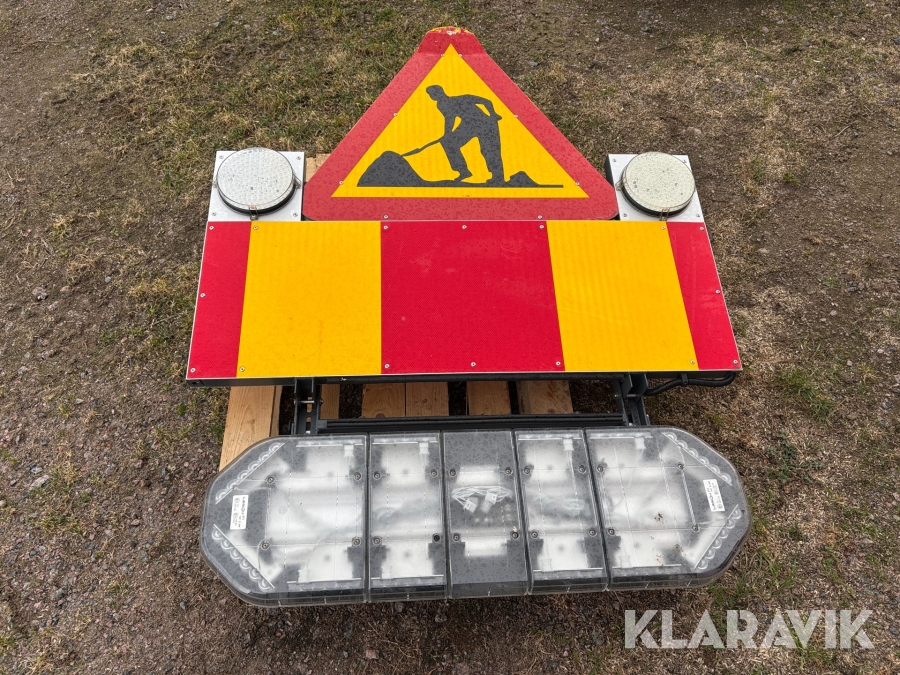 Ljusskylt takskylt med blixtramp Linak