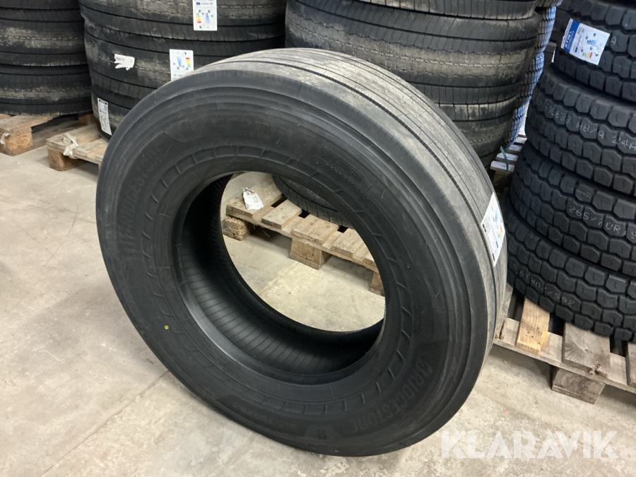 Lastbilsdäck Bridgestone 315/70R22.5 1st