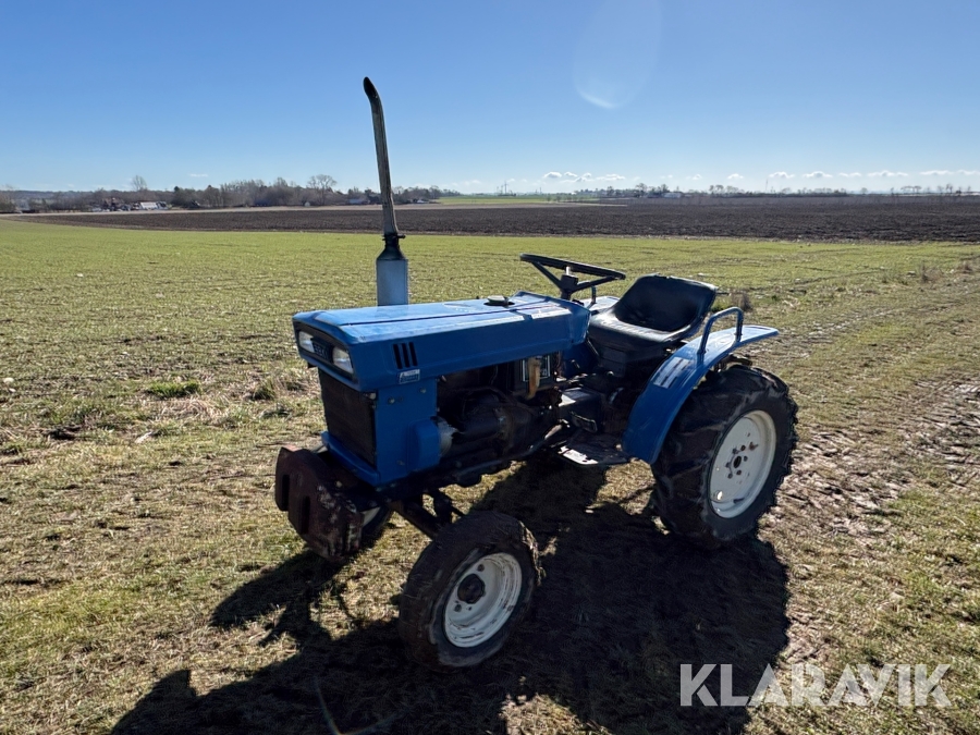 Traktor Iseki TX300