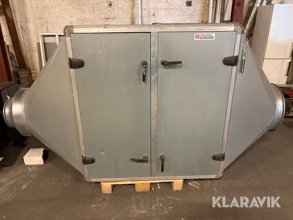 Förberedelsestation för lackering av två bilar