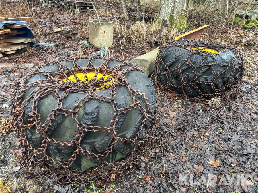 Bakhjul med kedjor Nokian 750/55-26.5 John Deere 1070 2st