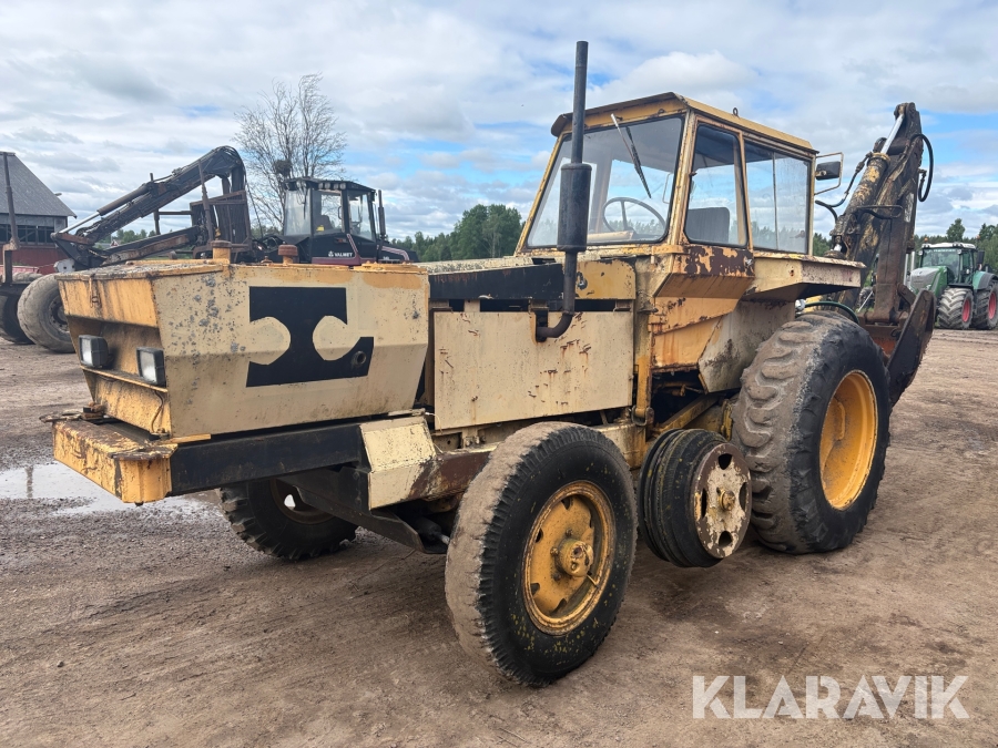 Traktorgrävare Lännen UM-352L