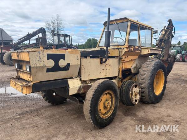 Traktorgrävare Lännen UM-352L