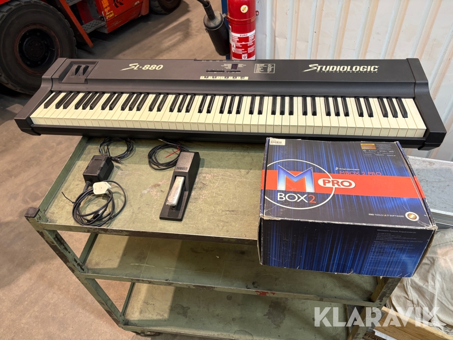 Musikutrustning Studiologic SL-880