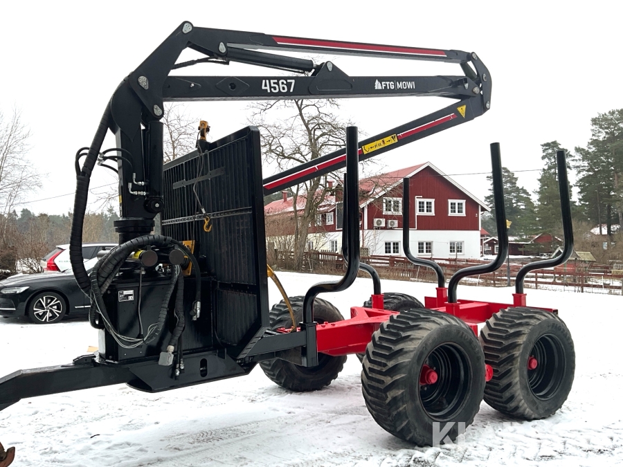 Skogsvagn / huggarvagn FTG MOWI 1250 med stora kranen 4567