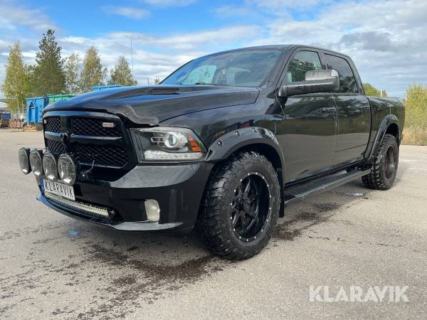 Pickup Dodge Ram 1500 Standard 5.7 4WD