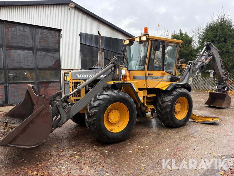 Grävlastare Volvo BM EL70C med mycket redskap & helrenoverad motor