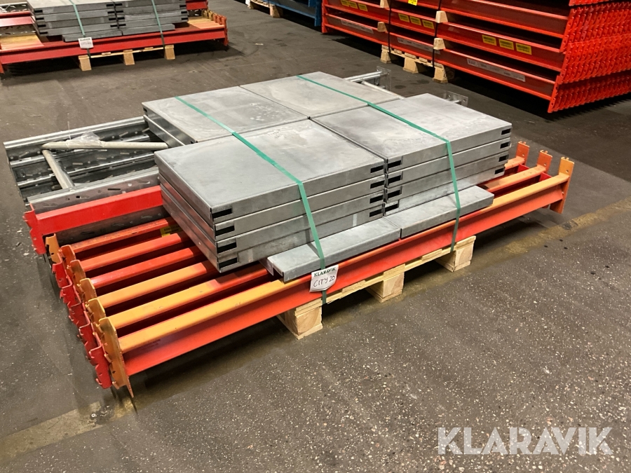 Pallställ med hyllplan City