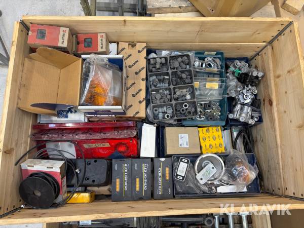 Tillbehör reservdelar till tunga fordon