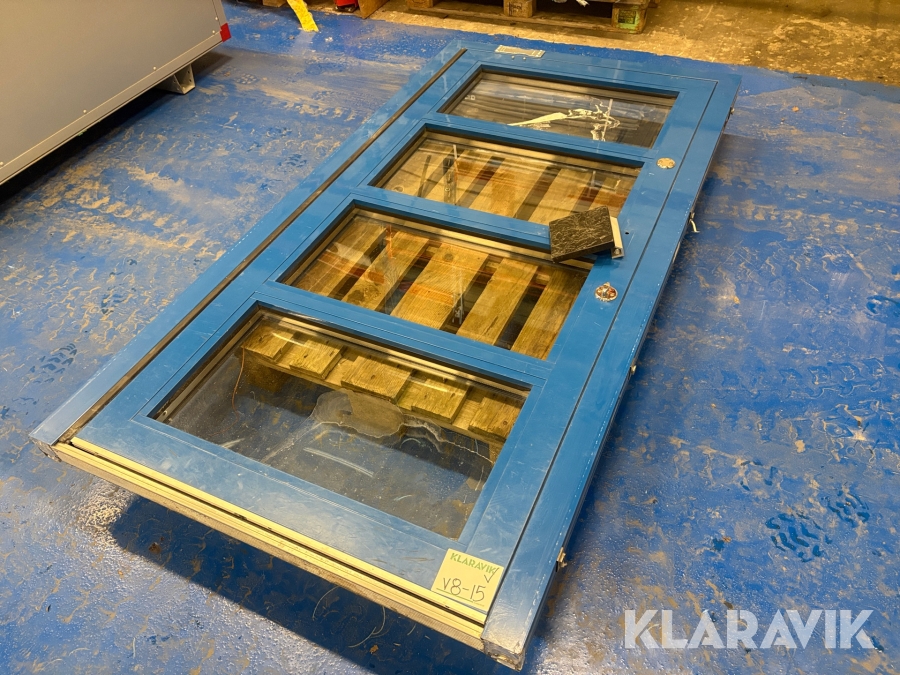 Entrédörr i Lättmetall