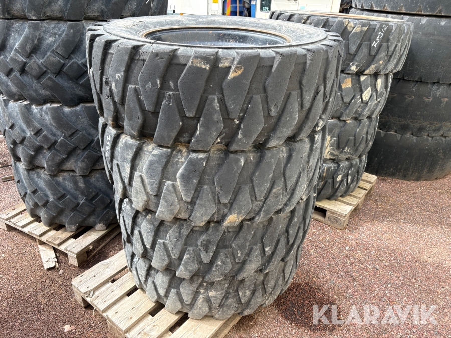 Däck på fälg Bagger 315/75 R22.5 4st