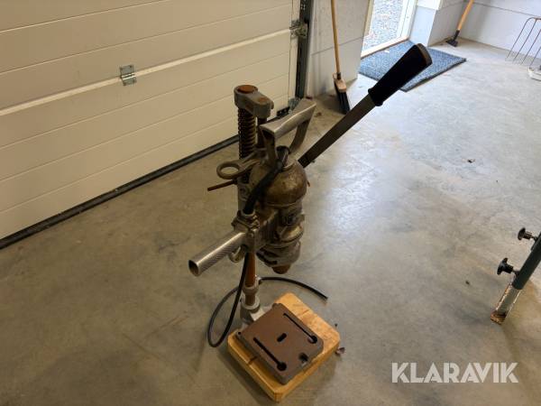 Pelarborrmaskin Black & Decker