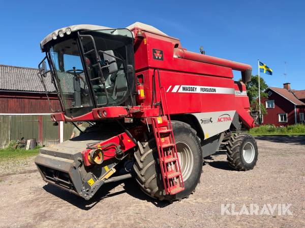 Skördetröska Massey Ferguson 7246