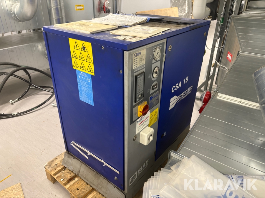 Skruvkompressor Ceccato CSA 15 med kyltork och trycktank