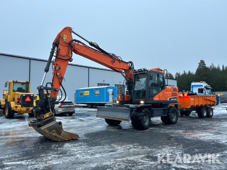 Hjulgrävare Doosan DX170W med vagn