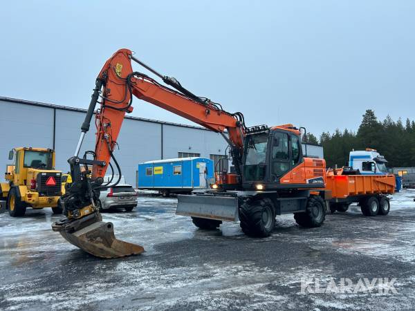 Hjulgrävare Doosan DX170W med vagn