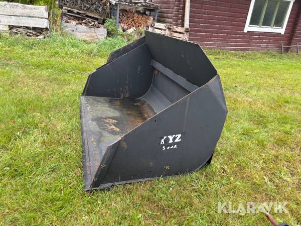 Frontlastarskopa XYZ 5562 155 cm