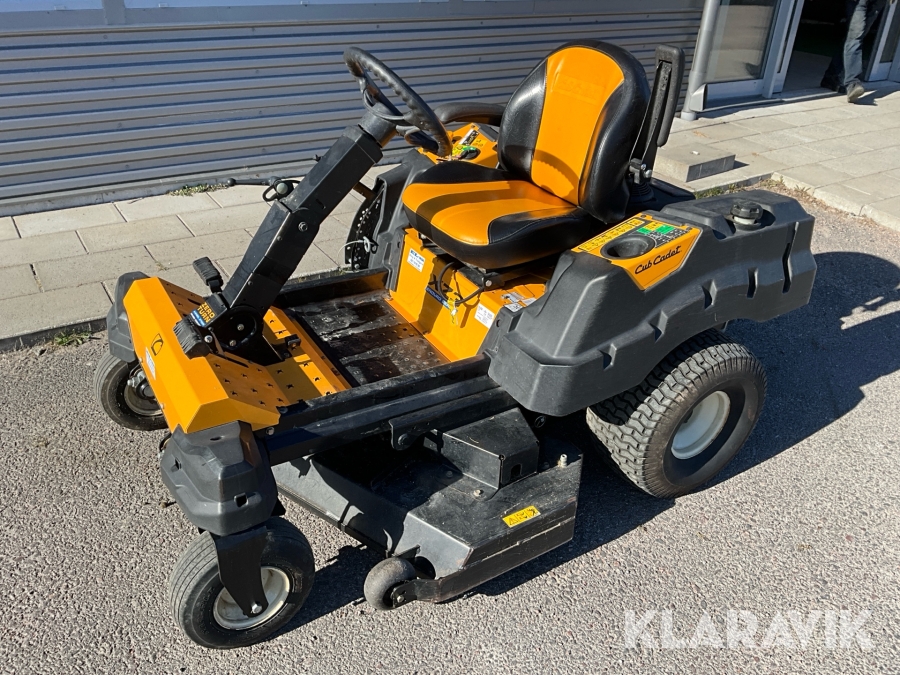 Åkgräsklippare Cub Cadet XZ3 zero turn