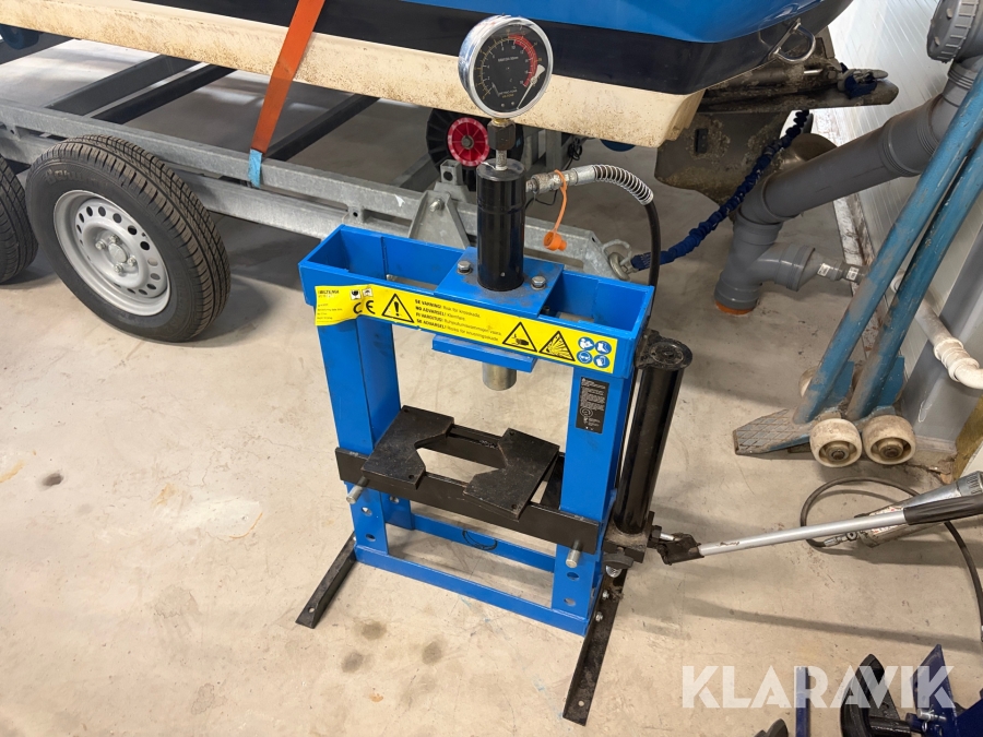 Pressmaskin Biltema 10t