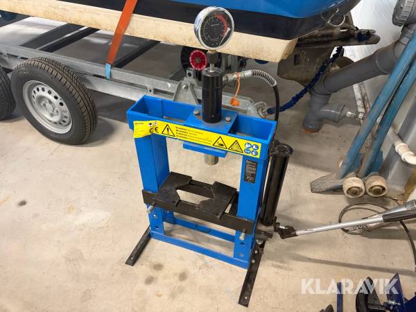 Pressmaskin Biltema 10t
