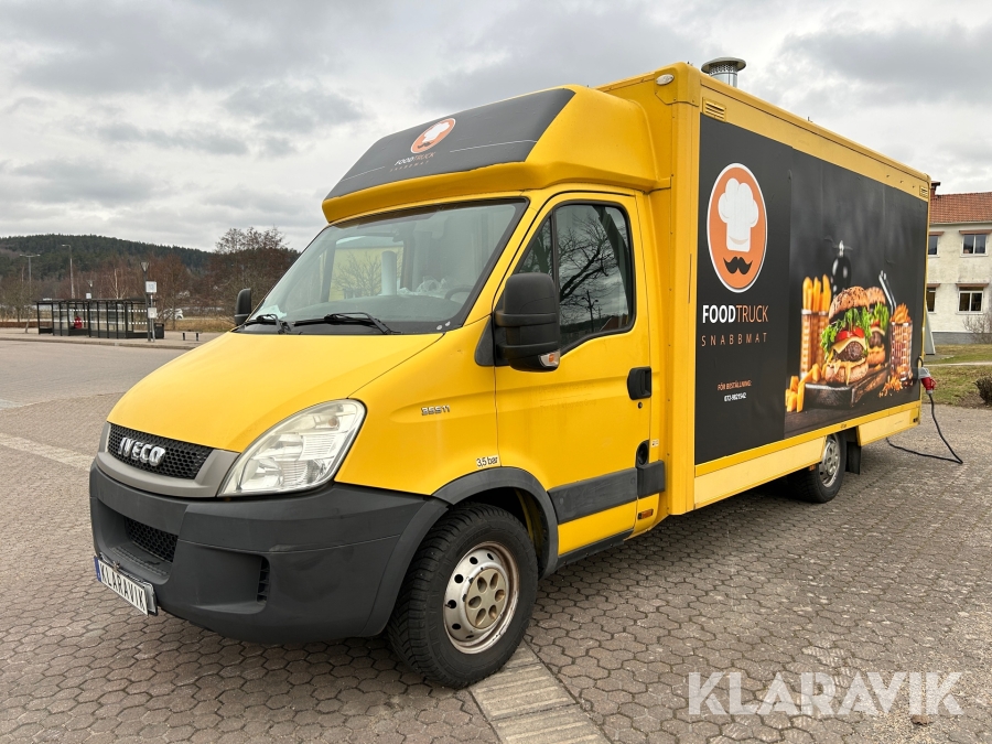 Foodtruck Iveco 35S11A/P  komplett inrett kök