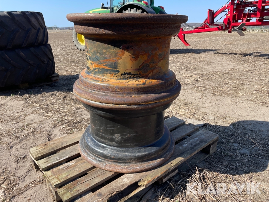 Däck med fälg Michelin, Sölvesborg, Klaravik auktioner