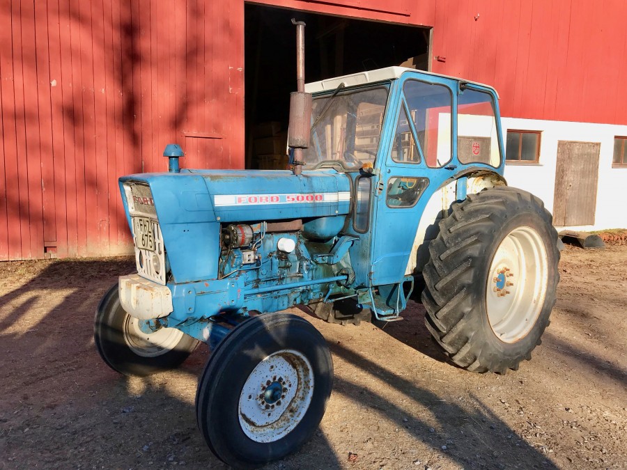 Traktor Ford 5000