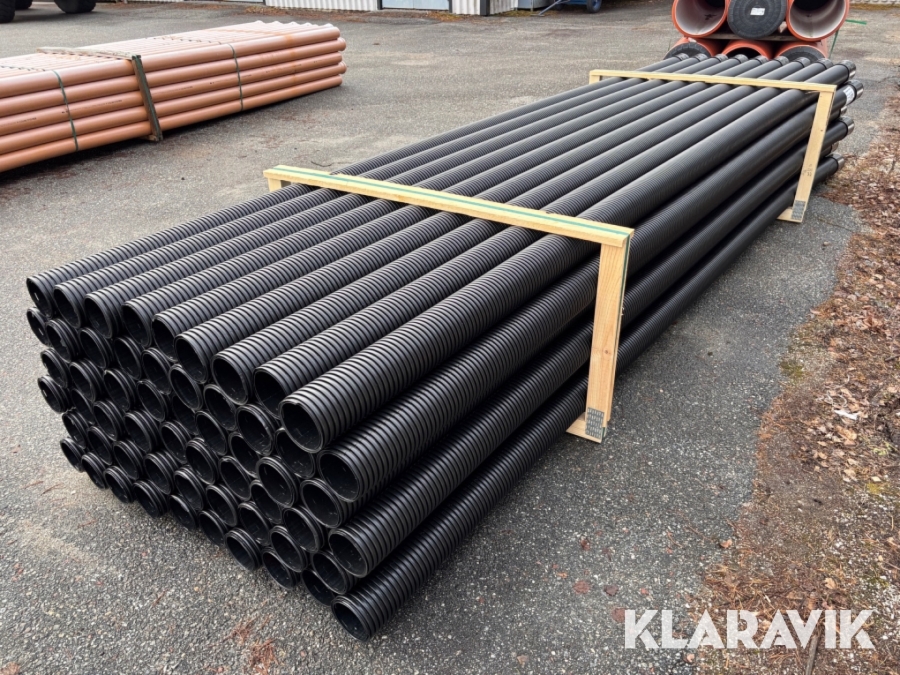 Dräneringsrör 110 mm x 4 m med muff 57 st