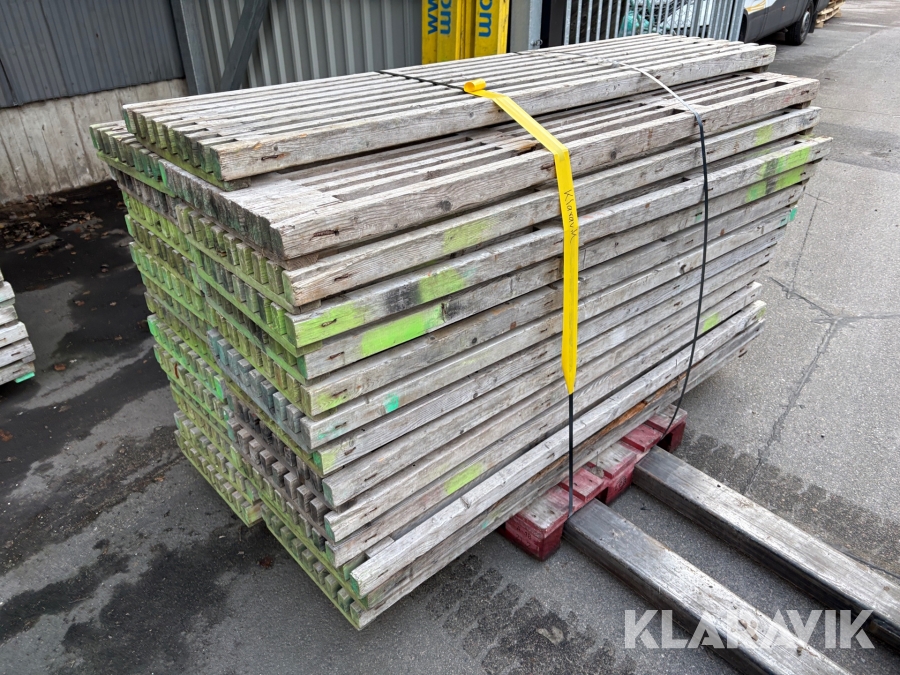 Trätrall 27 st Haki