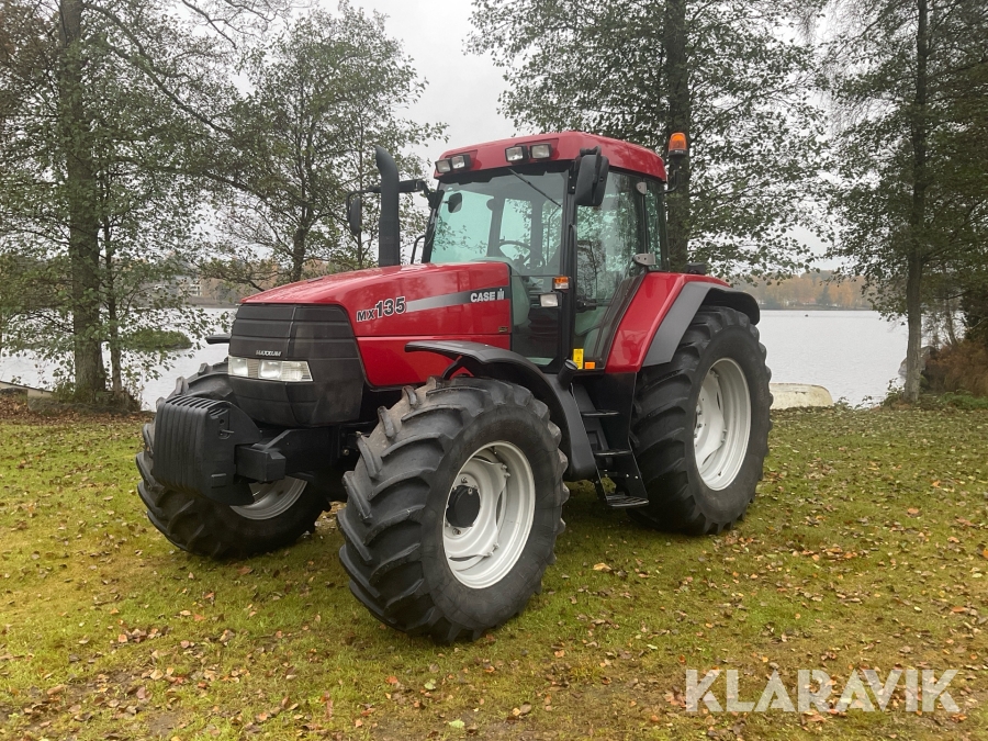 Traktor Case IH Maxxum MX135 en ägare