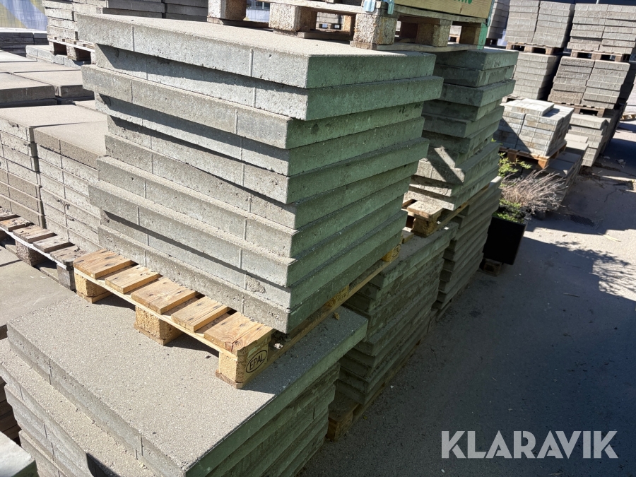 Markplattor 900x900x80mm Ca 130m2