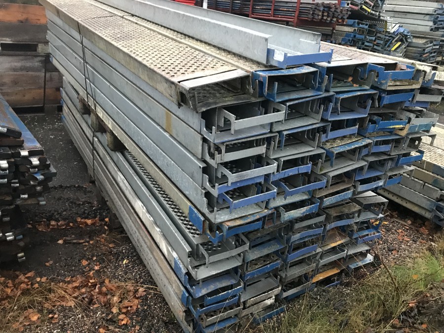 Ca 500st stålplank till HAKI 300 cm
