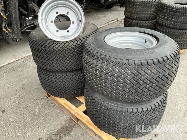 Grönytedäck 380/60-15 Trelleborg Soft Grip 539 med fälg 4 st