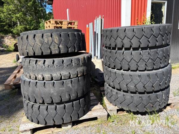 Dubbelmontage Trelleborg T-900 10-00-20 NHS. 8 st