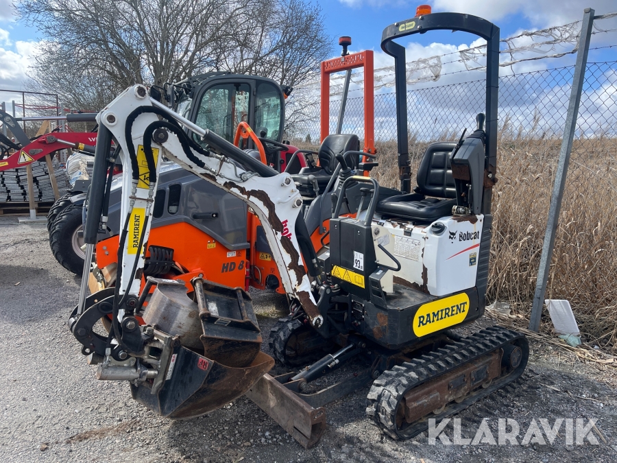 Grävmaskin Bobcat E10 med 3st skopor