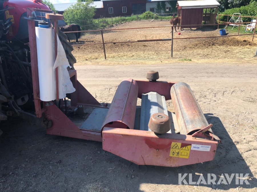 Ripp Rapp Rupp Klaravik Auktioner | Rundbalsinplastare Ripp rapp