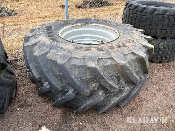 Däck med fälg 1 st Trelleborg TM 200 710/75R32