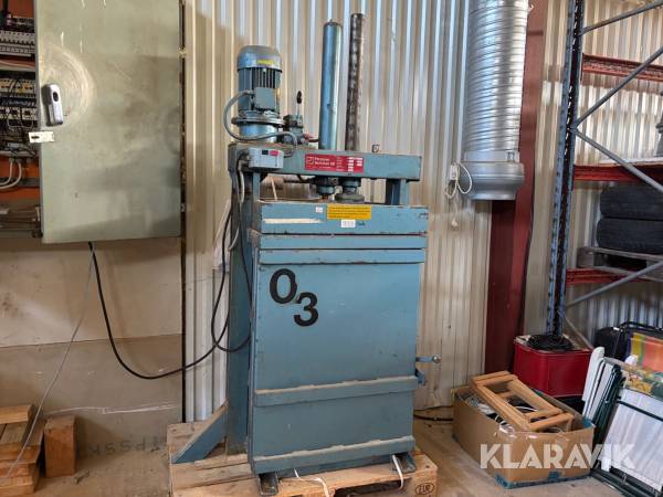 Hydraulisk Kartongpress/Balpress Persöner Verkstad AB 3P5C