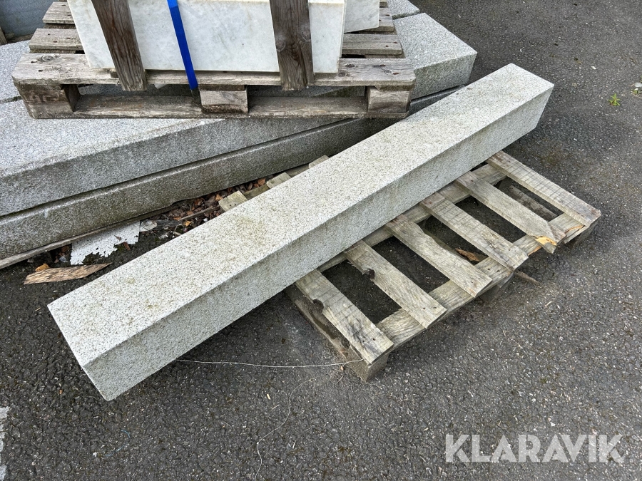 Pelare i granit 20x20x180cm 1st