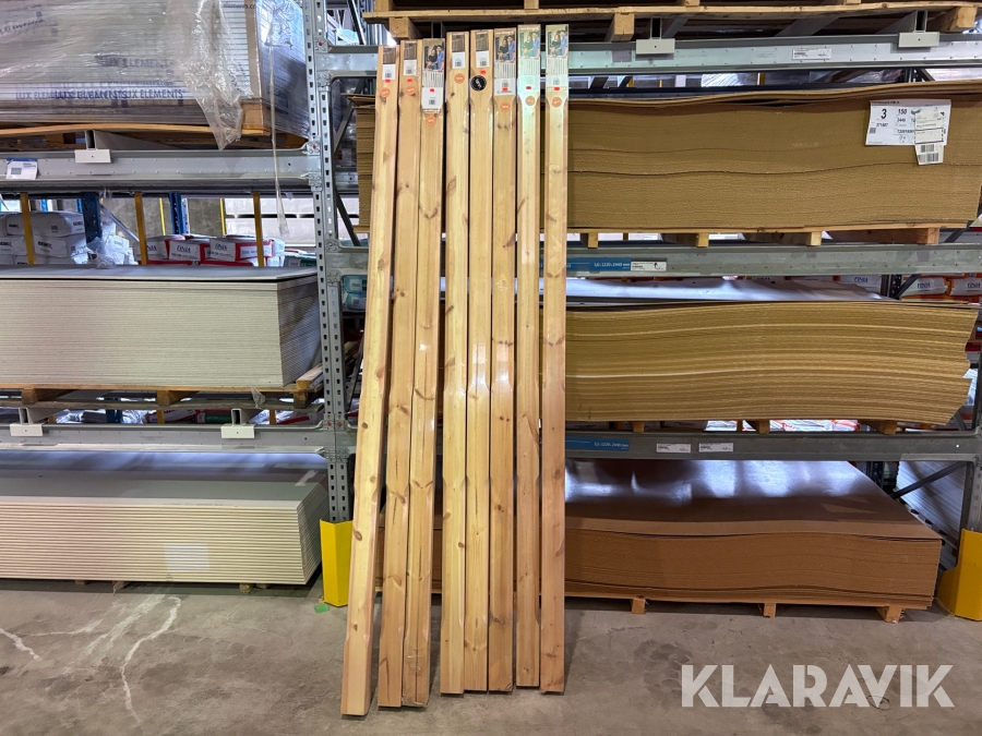 Trästolpe Södra Nordingrå Furu fasfräst 85x2500 8st