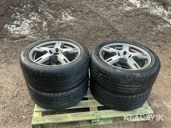 Sommardäck på aluminiumfälgar Aez 235/50R18