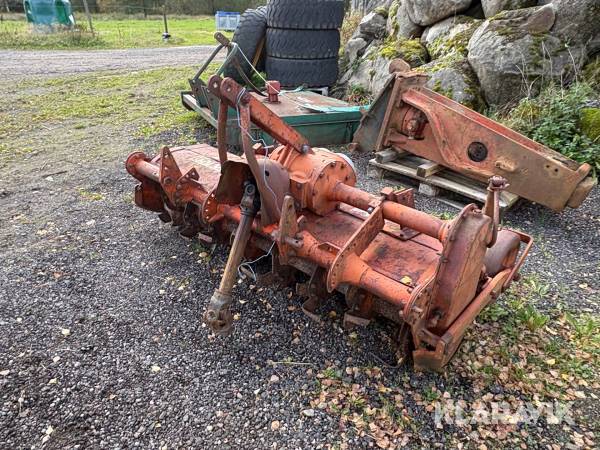 Jordfräs Howard Rotavator 3 1st